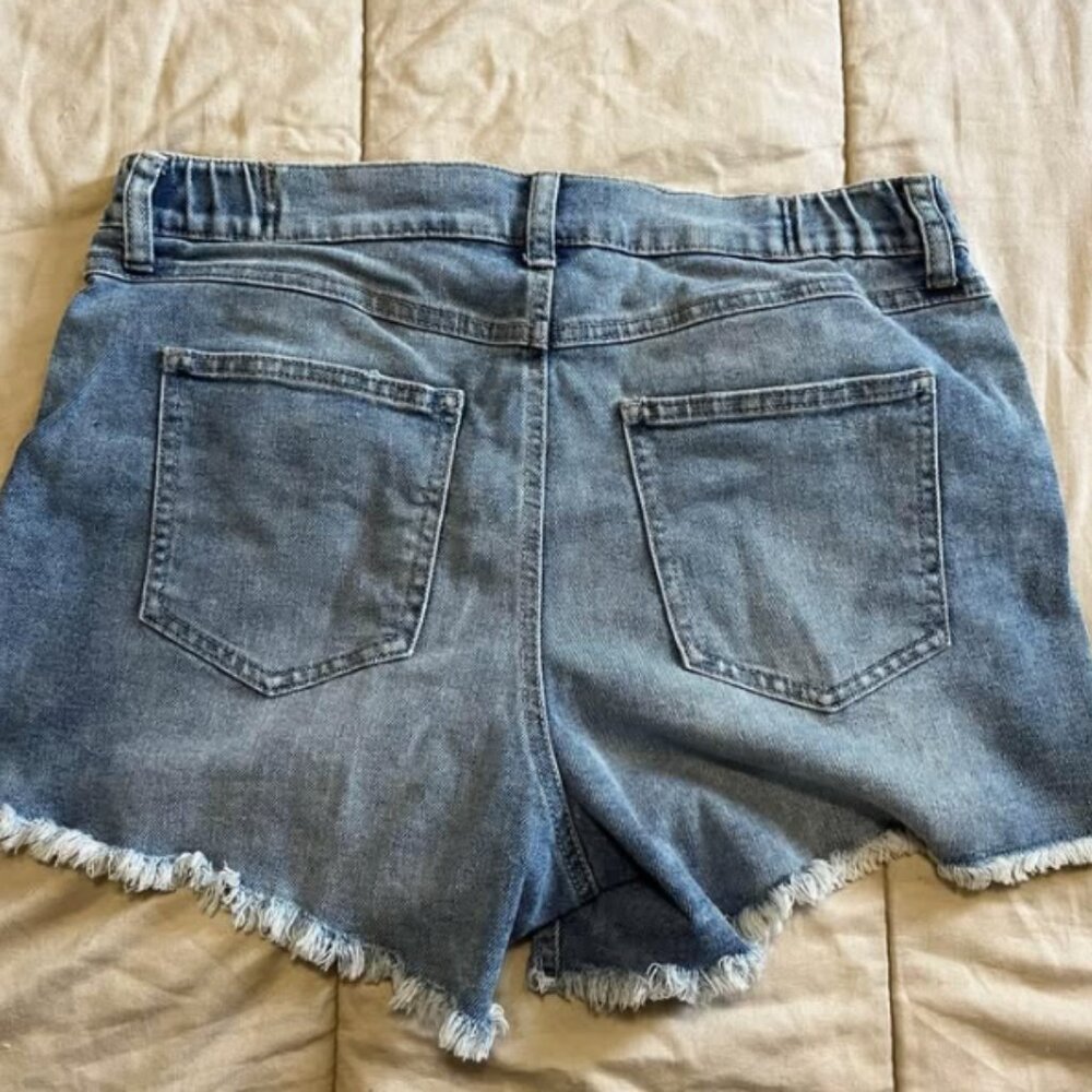 Jean Shorts - Picture 2 of 2